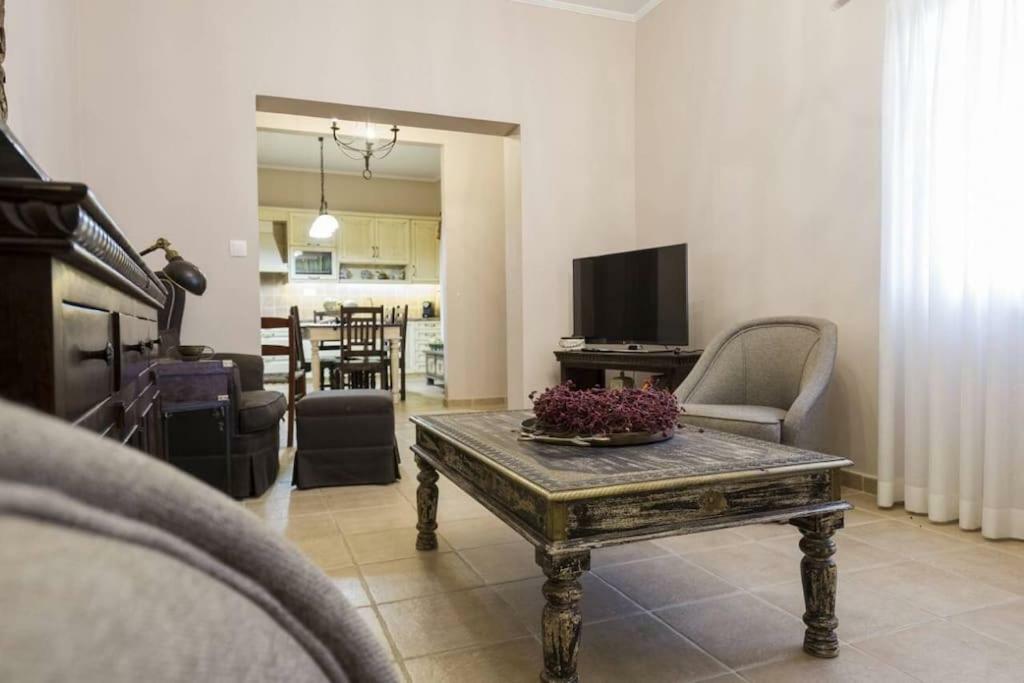 My Sweet Corner House Villa Palaiochora Exterior photo