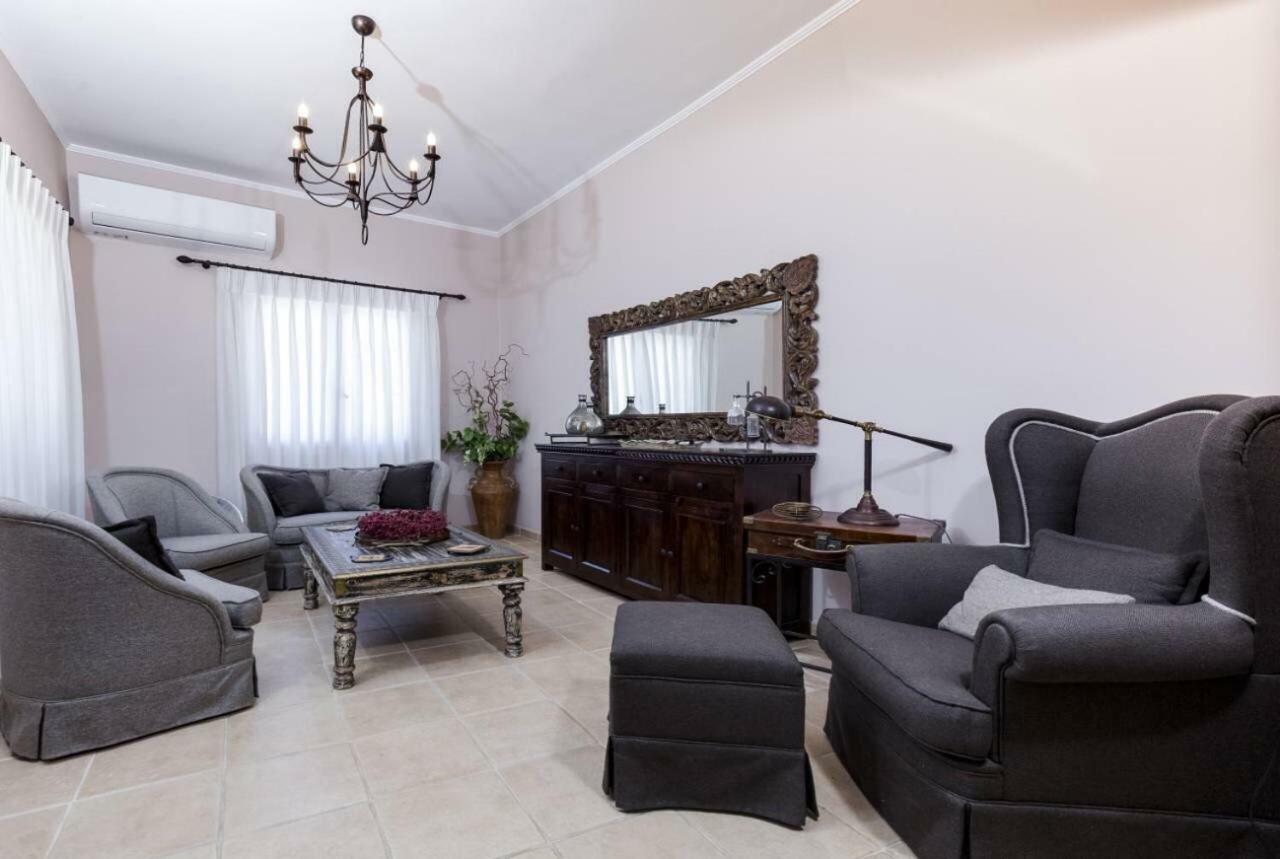 My Sweet Corner House Villa Palaiochora Exterior photo